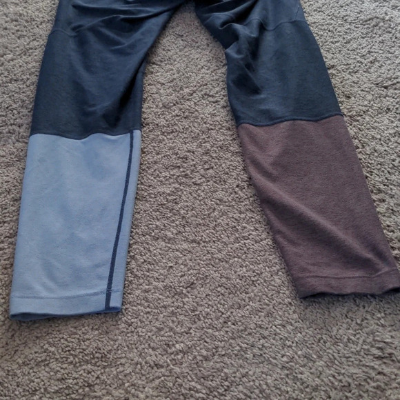 Outdoor voices leggings medium blue with light blue and purple color block - Picture 8 of 11